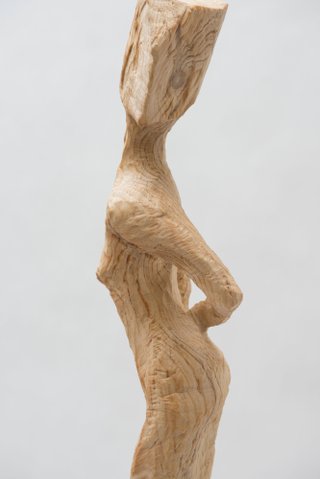 Holz Skulptur mit Motorsäge gefertigt – Massiv-Werk