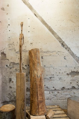 Holz Skulptur mit Motorsäge gefertigt – Massiv-Werk