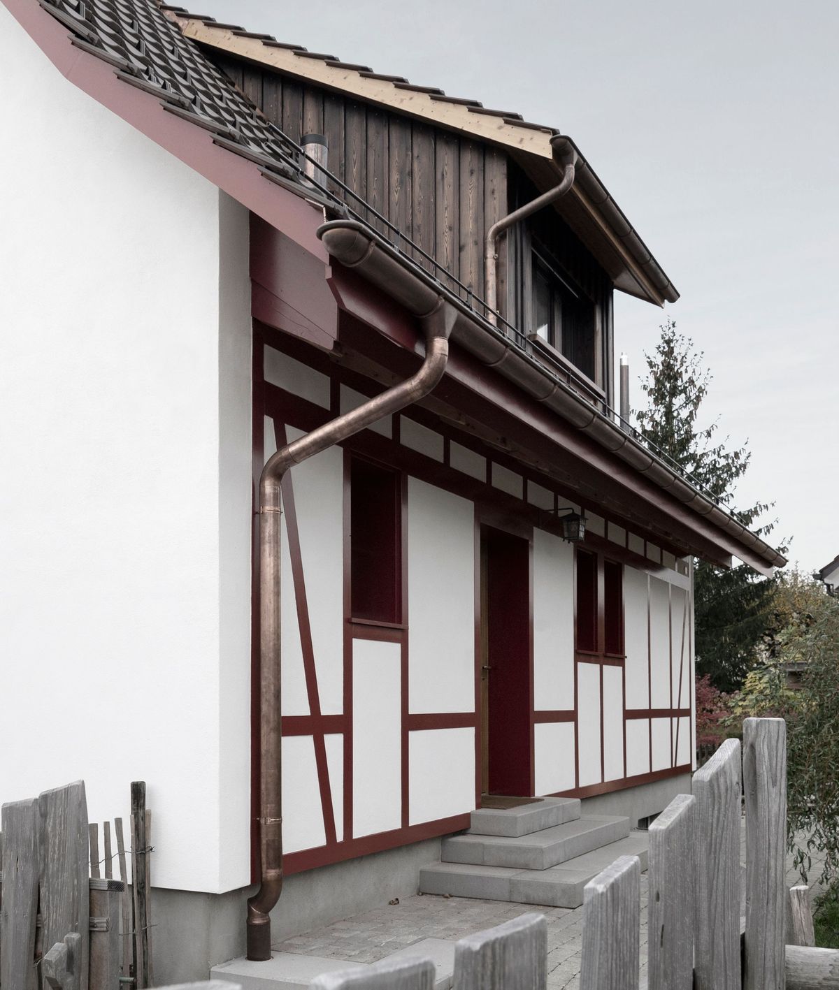 Arbeiterhaus Dürnten, Riegelbau - Massiv-Werk
