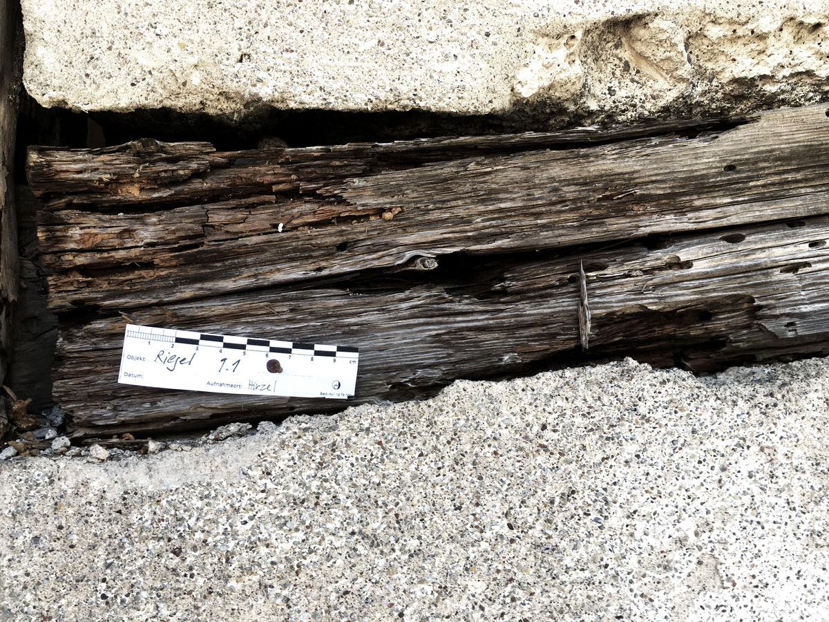 Schadensbild Riegel - Massiv-Werk